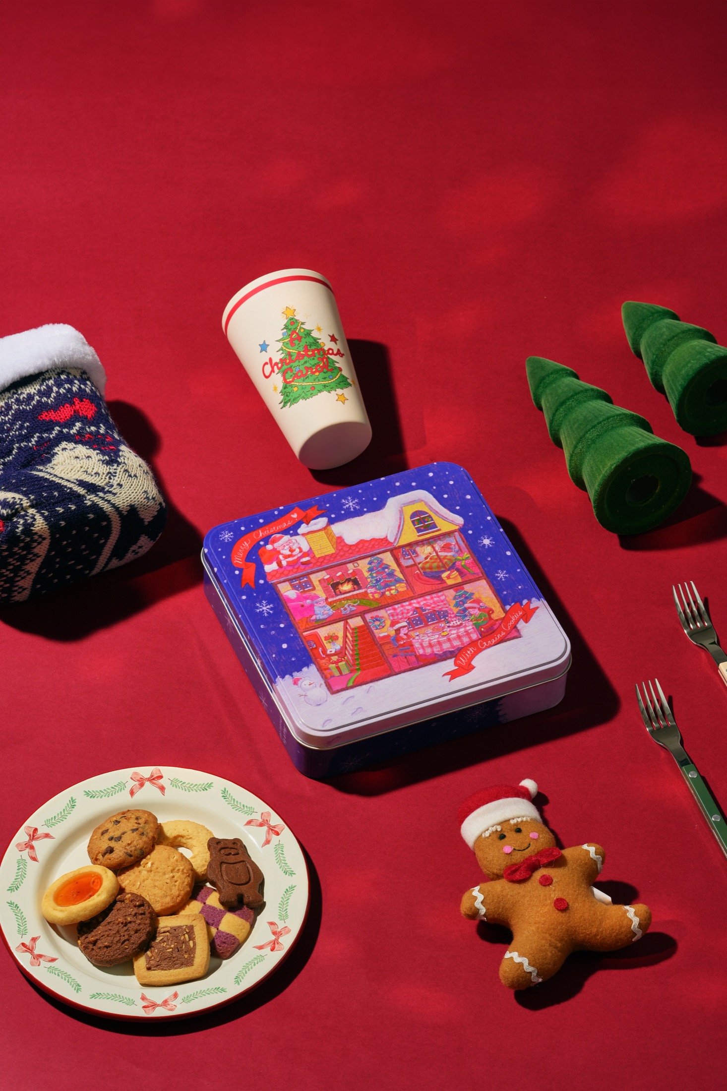 Square Grains Cookie tin packaging and cookies.